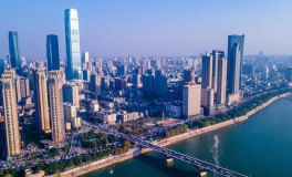 湖南发展,绿色崛起，创新驱动，迈向高质量发展新征程