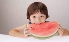 娱乐吃瓜酱假装心脏病,揭秘背后惊人真相！