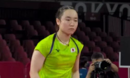 被孙颖莎横扫后伊藤美诚哭了,孙颖莎强势横扫晋级决赛”