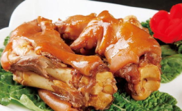 娱乐吃瓜酱吃猪蹄怀孕,竟意外怀孕引发热议